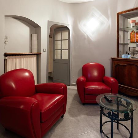 Logis Hotel Restaurant De La Paix Lodève Zewnętrze zdjęcie