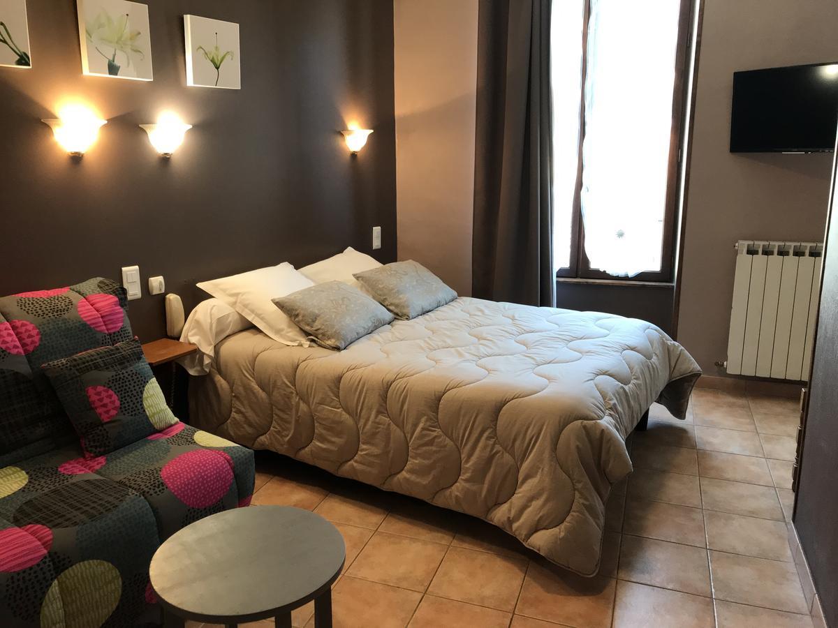 Logis Hotel Restaurant De La Paix Lodève Zewnętrze zdjęcie